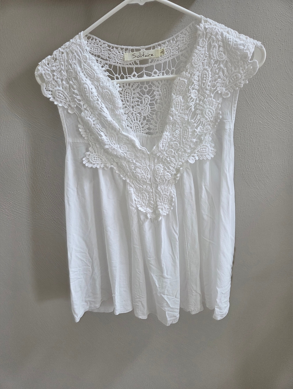Solitare White Tank